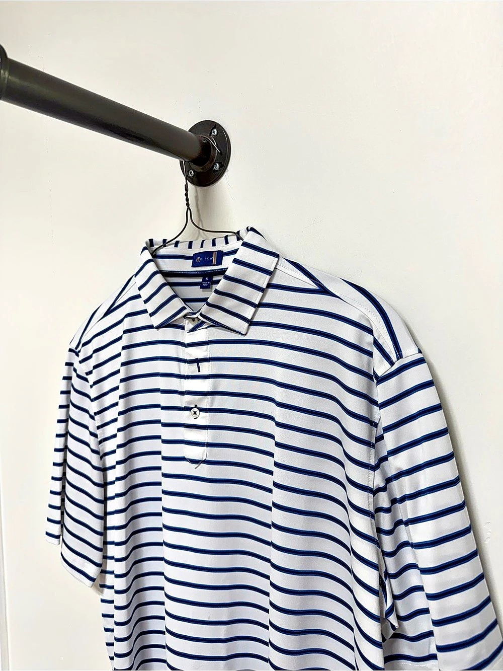 STITCH Golf Striped Polo in White & Blue Size XL Like New